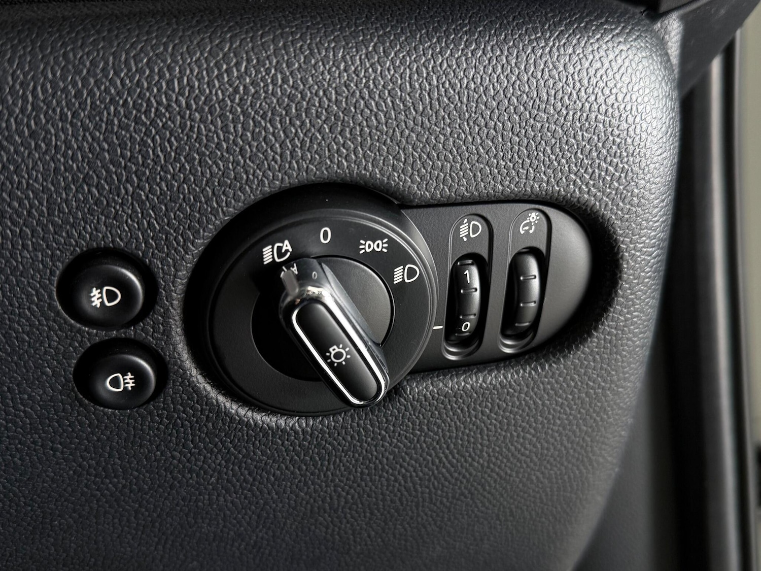 Used MINI Hatch 2019 for sale - 76467080: Photo 28