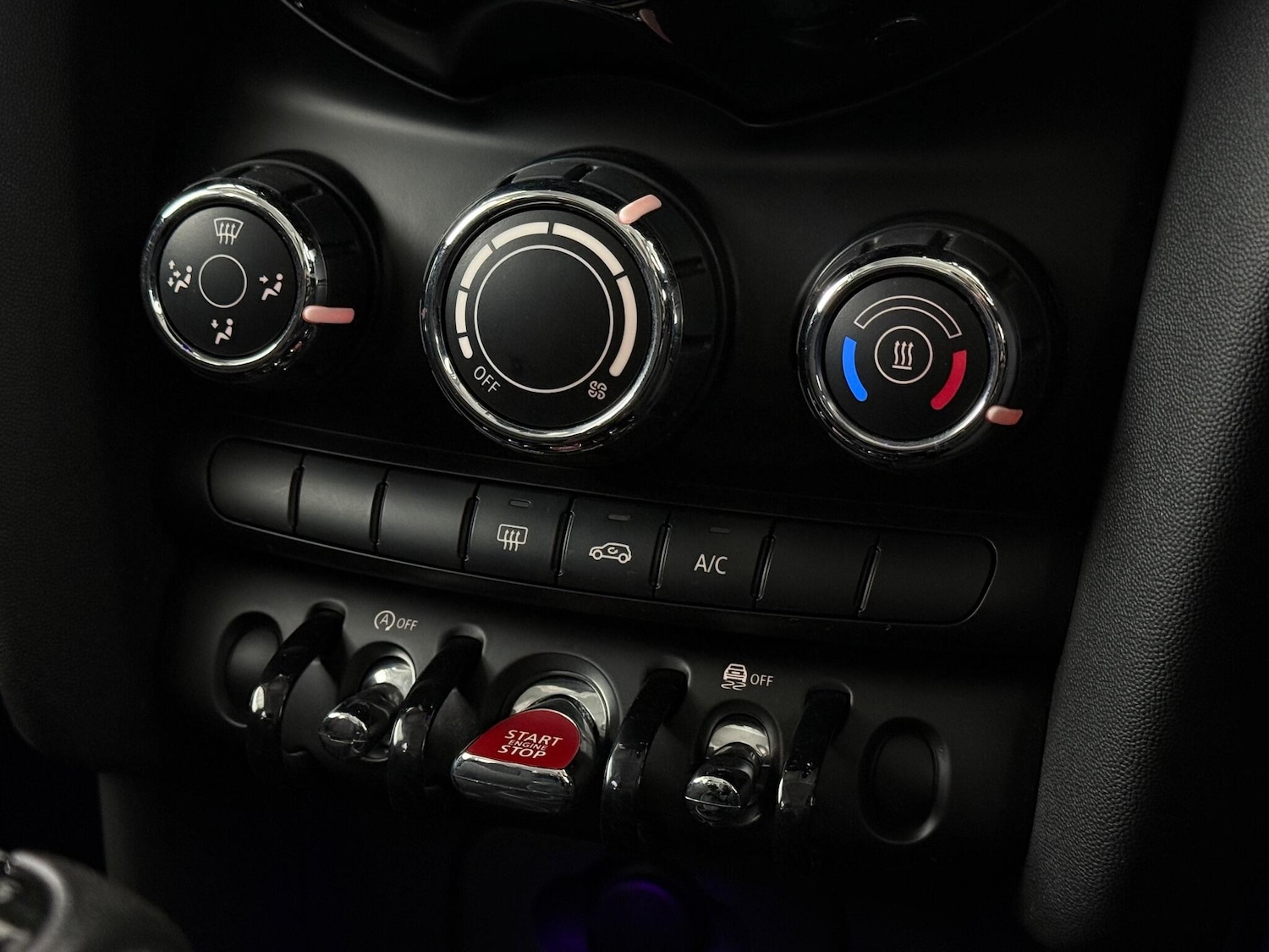 Used MINI Hatch 2019 for sale - 76467080: Photo 41