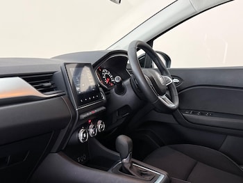 Used Renault Captur 2021 for sale - 78797397: Photo