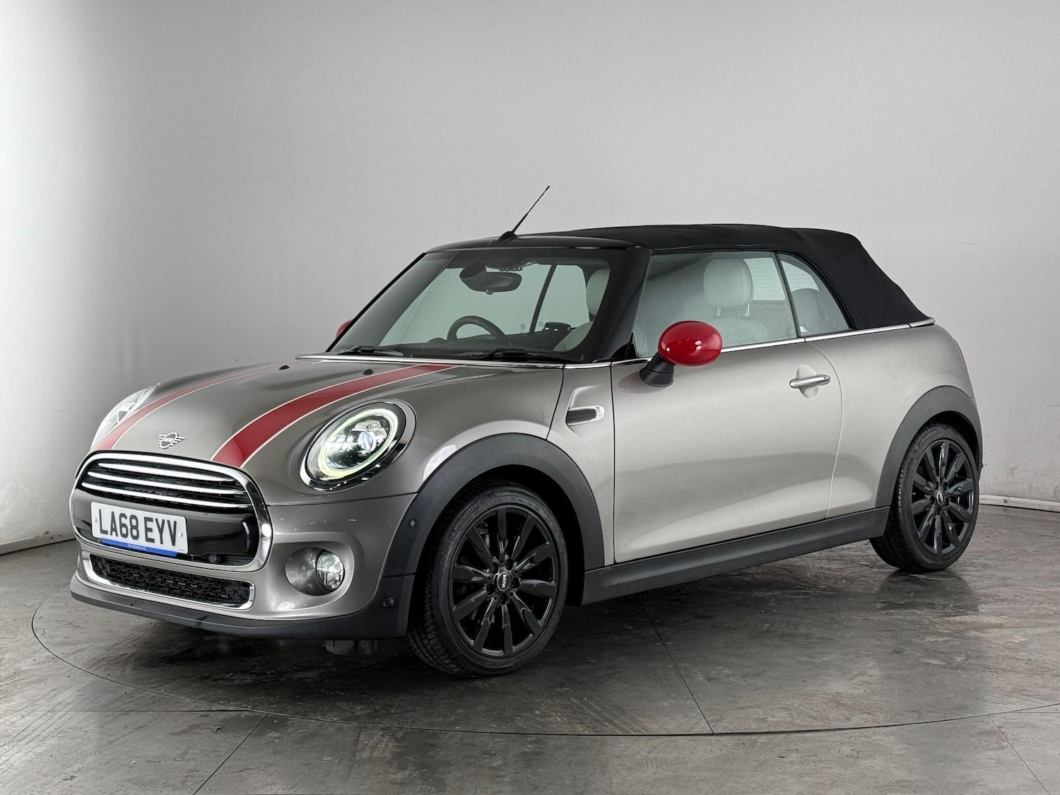 Used MINI Convertible 2019 for sale - 77260420: Photo 8