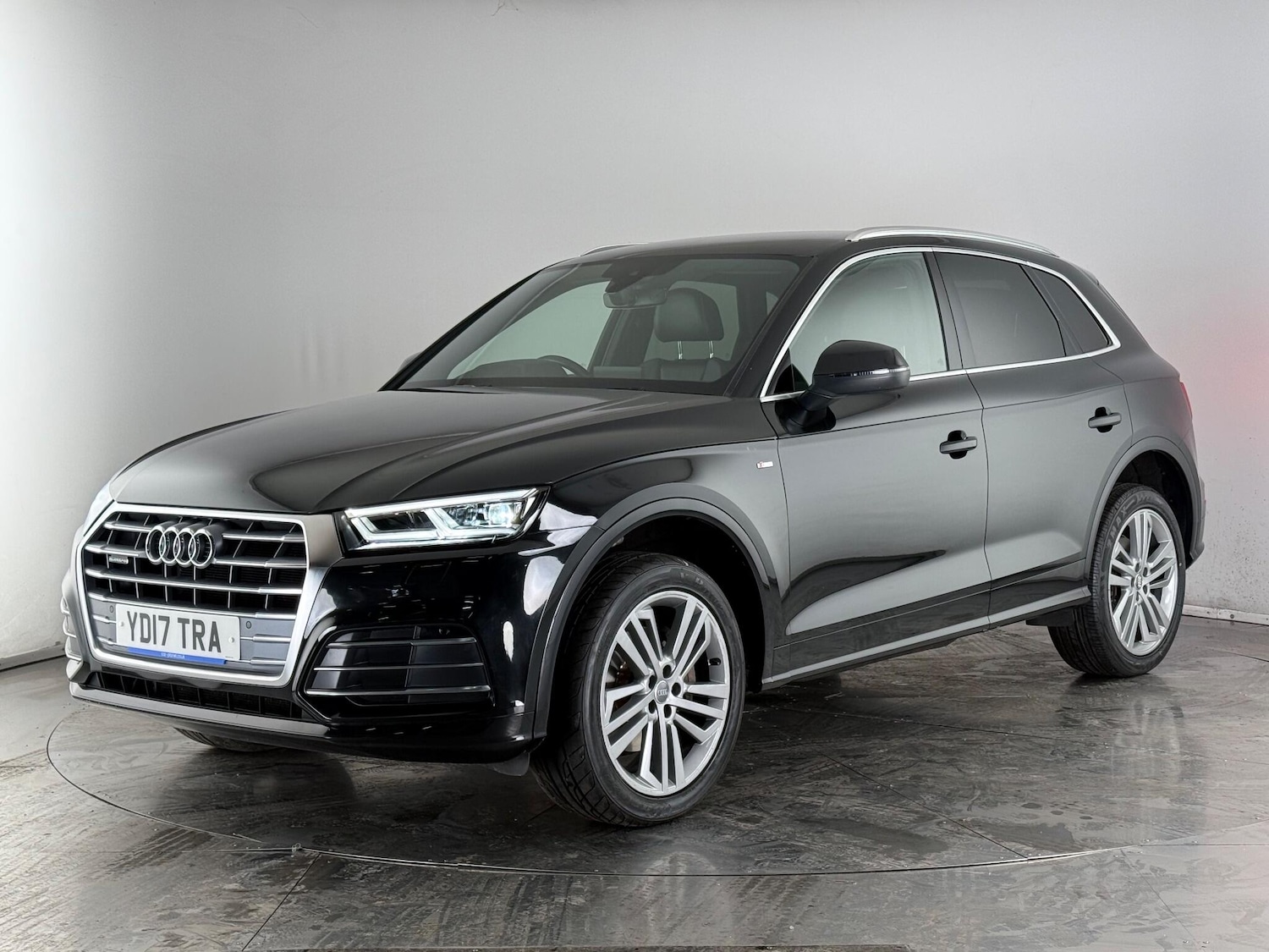 Used Audi Q5 2017 for sale - 76467310: Photo 3