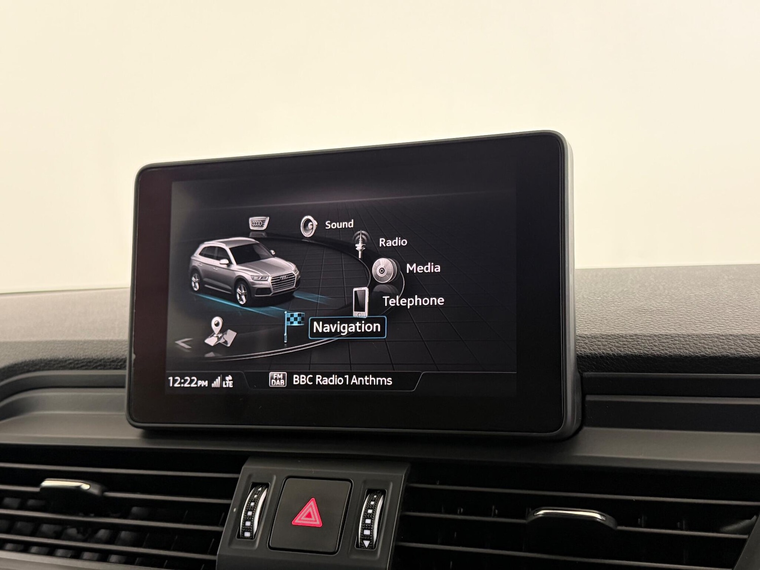 Used Audi Q5 2017 for sale - 76467310: Photo 33