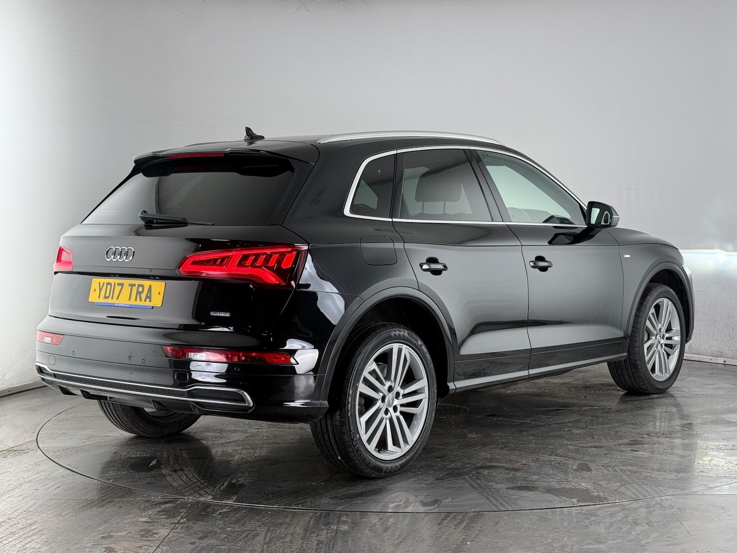 Used Audi Q5 2017 for sale - 76467310: Photo 5