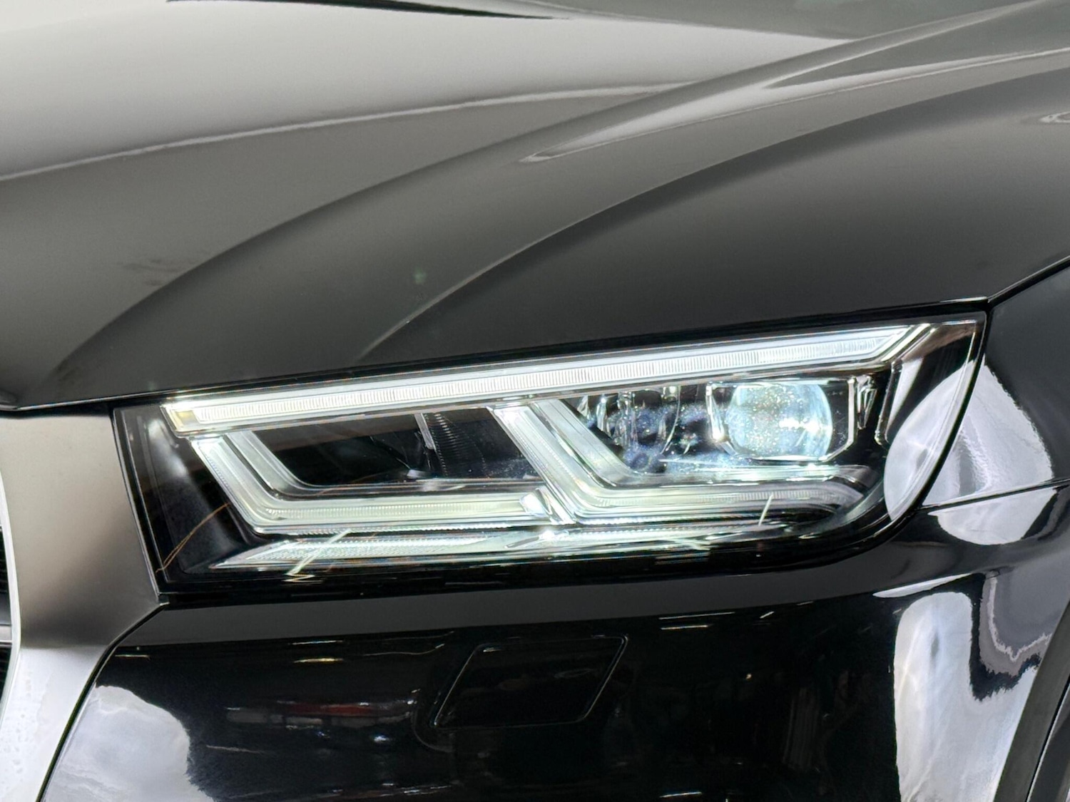 Used Audi Q5 2017 for sale - 76467310: Photo 8