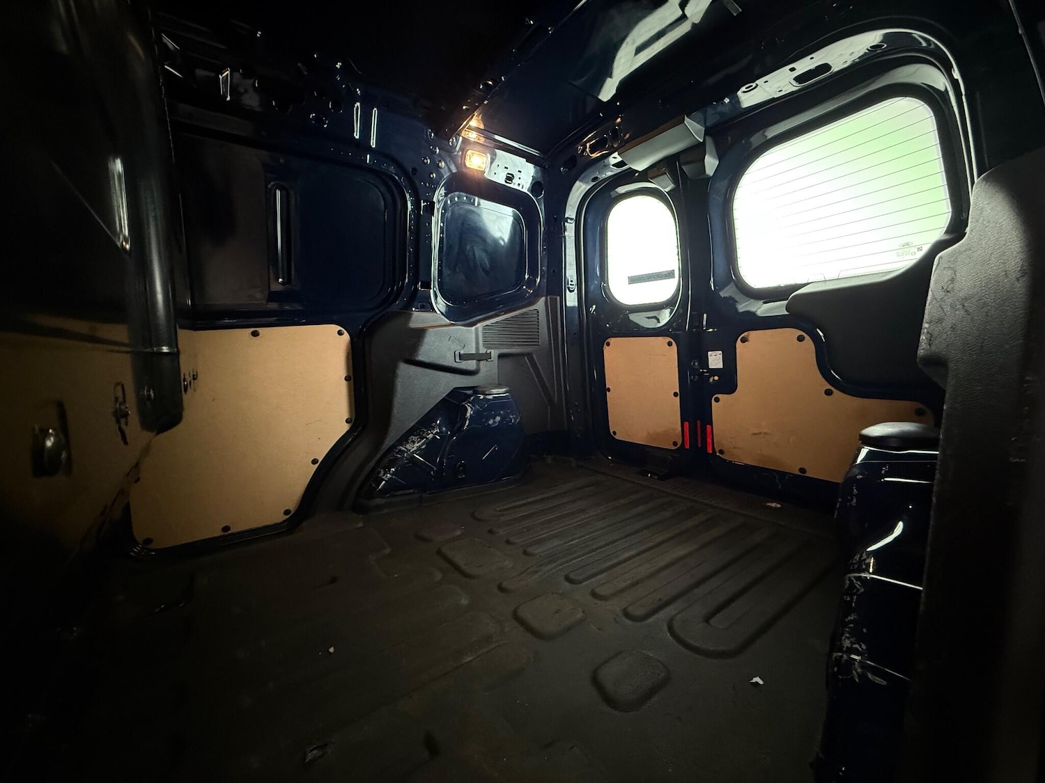 Used Ford Transit Courier 2019 for sale - 77222509: Photo 16