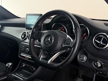 Used Mercedes-Benz GLA 2017 for sale - 79256408: Photo