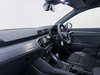 Used Audi Q3 2019 for sale - 78637117: Photo