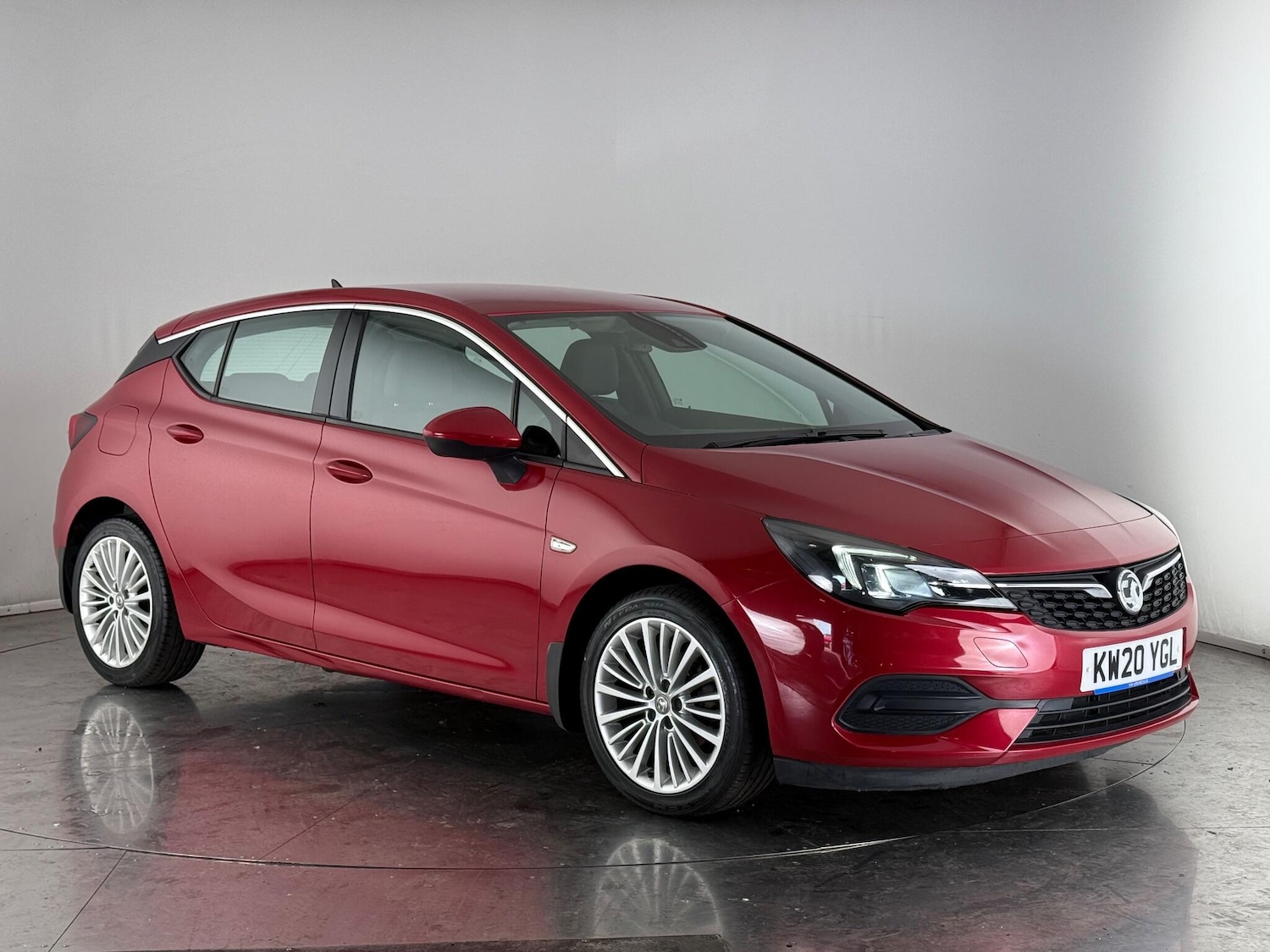 Used Vauxhall Astra 2020 for sale - 76467101: Photo 1