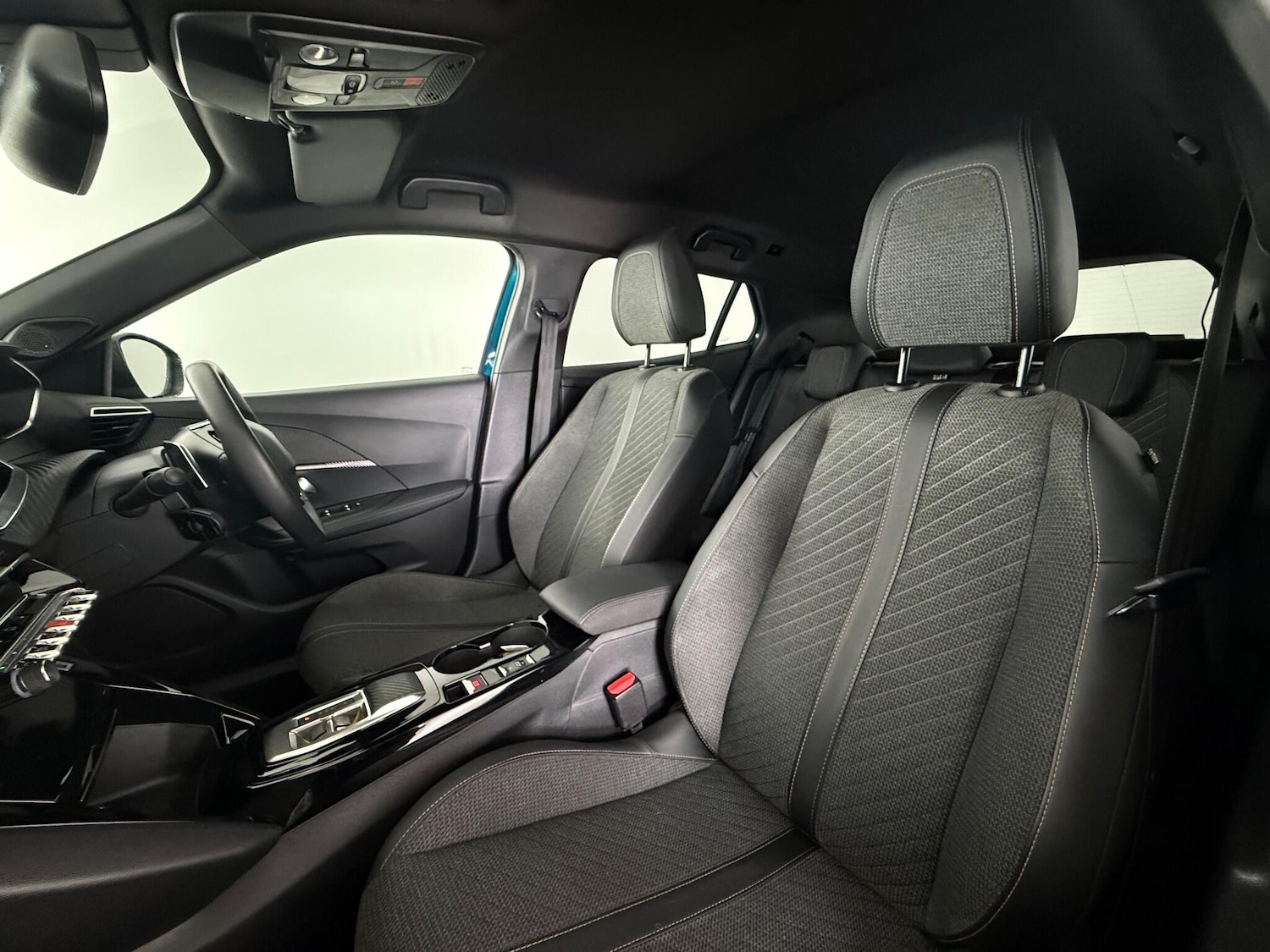 Used Peugeot 2008 2025 for sale - 77182997: Photo 11