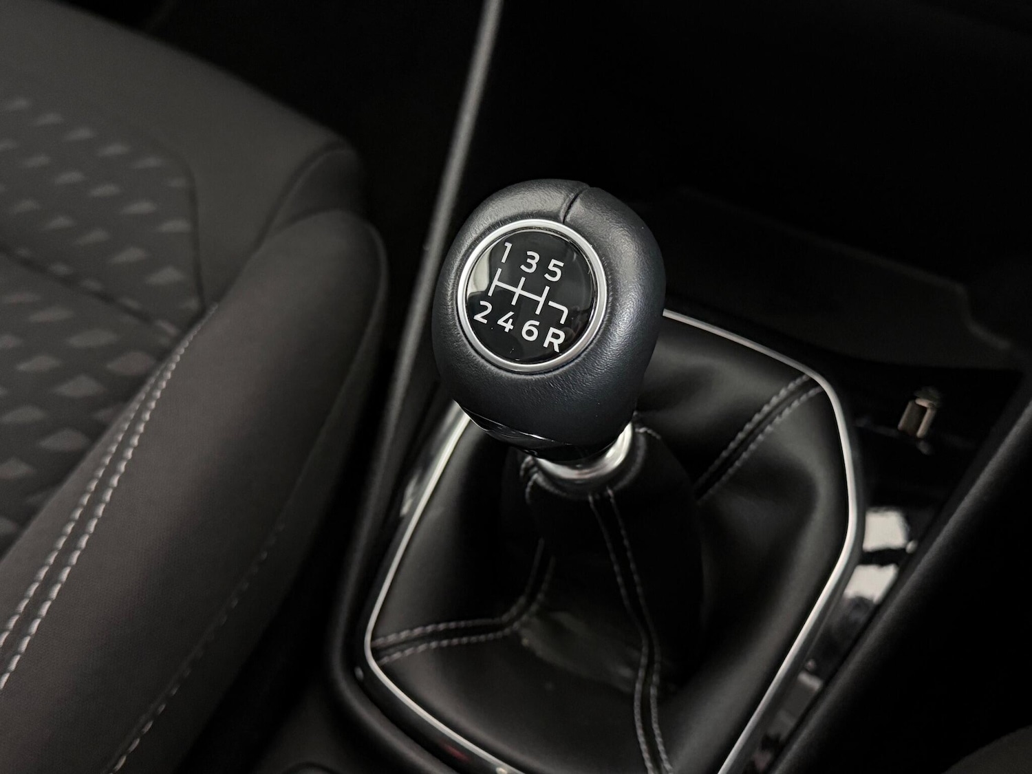 Used Ford Fiesta 2020 for sale - 77216643: Photo 32