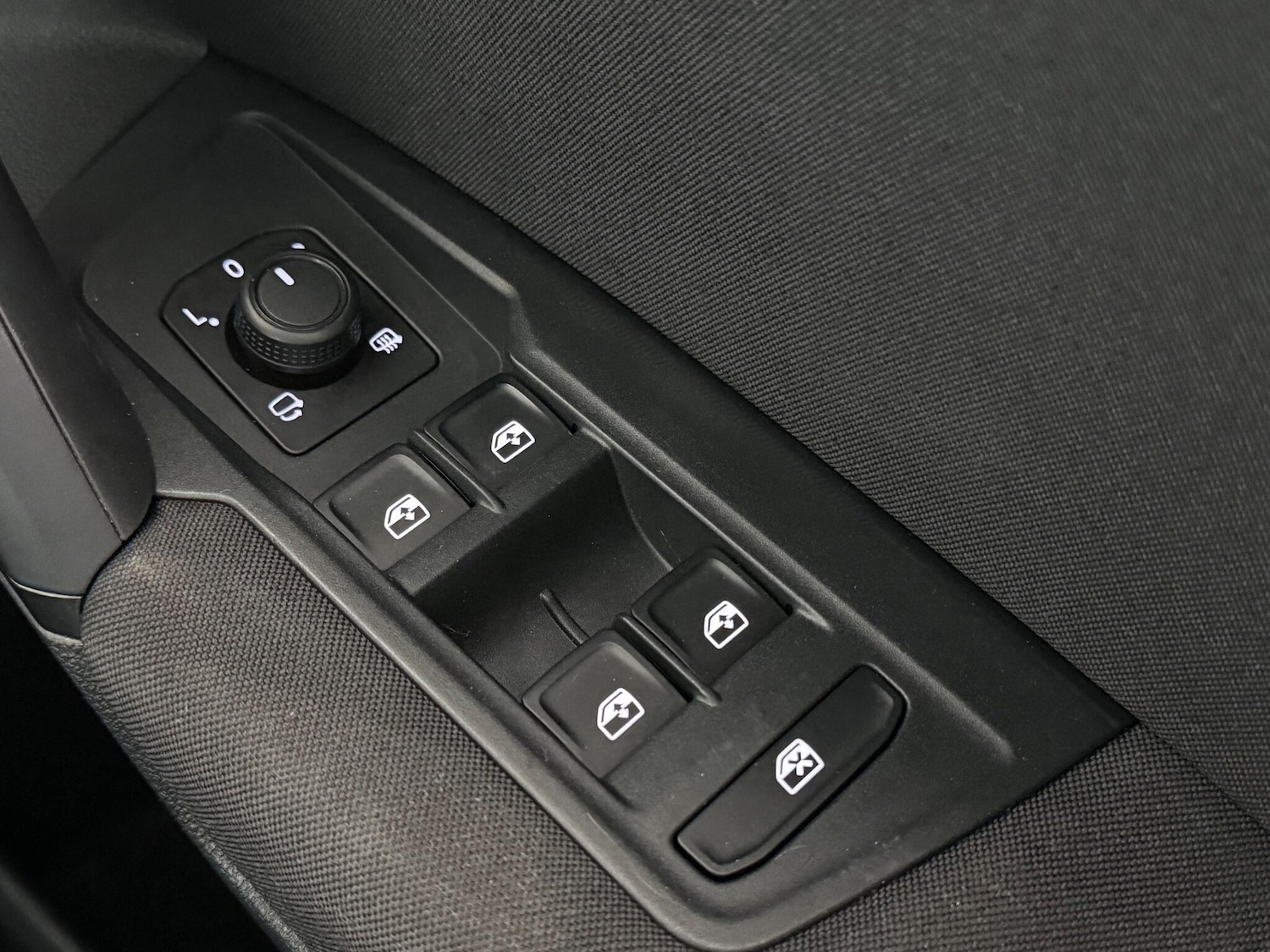 Used Volkswagen Tiguan 2019 for sale - 77217052: Photo 24