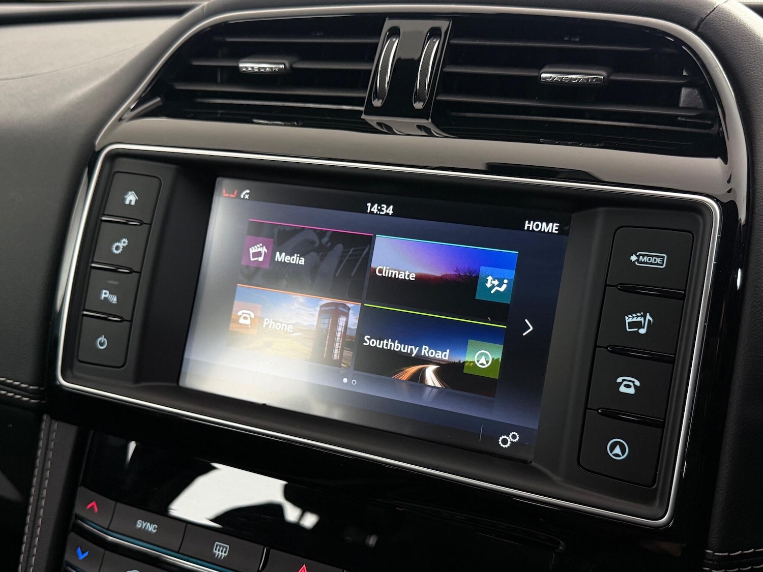 Used Jaguar F-Pace 2017 for sale - 77015745: Photo 27