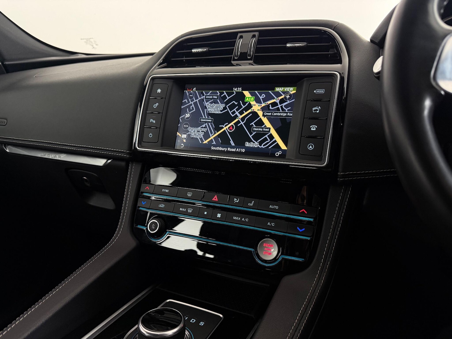 Used Jaguar F-Pace 2017 for sale - 77015745: Photo 39