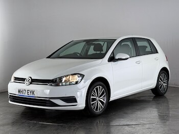 Used Volkswagen Golf 2017 for sale - 77705737: Photo