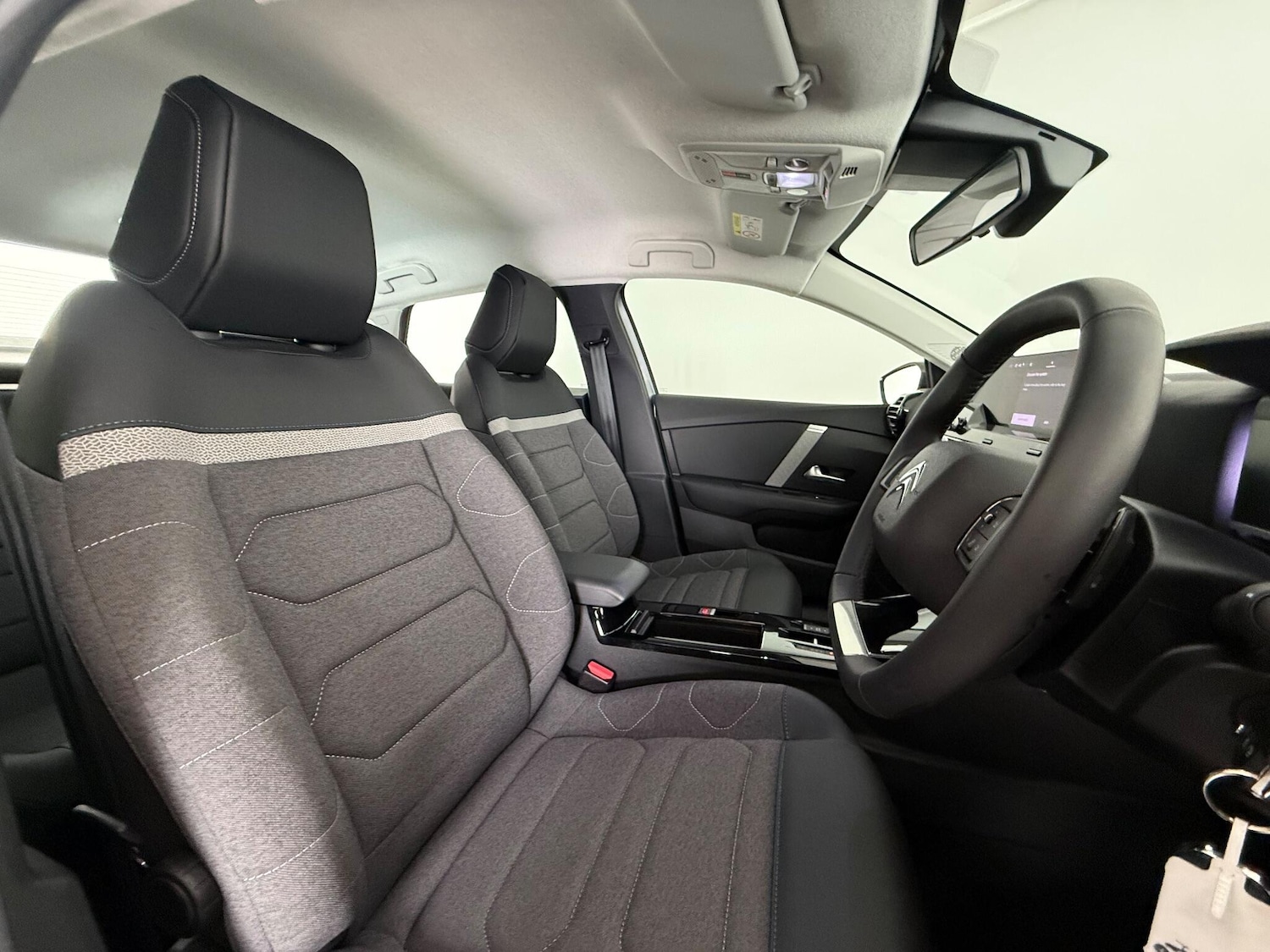 Used Citroen C4 2023 for sale - 77259637: Photo 11