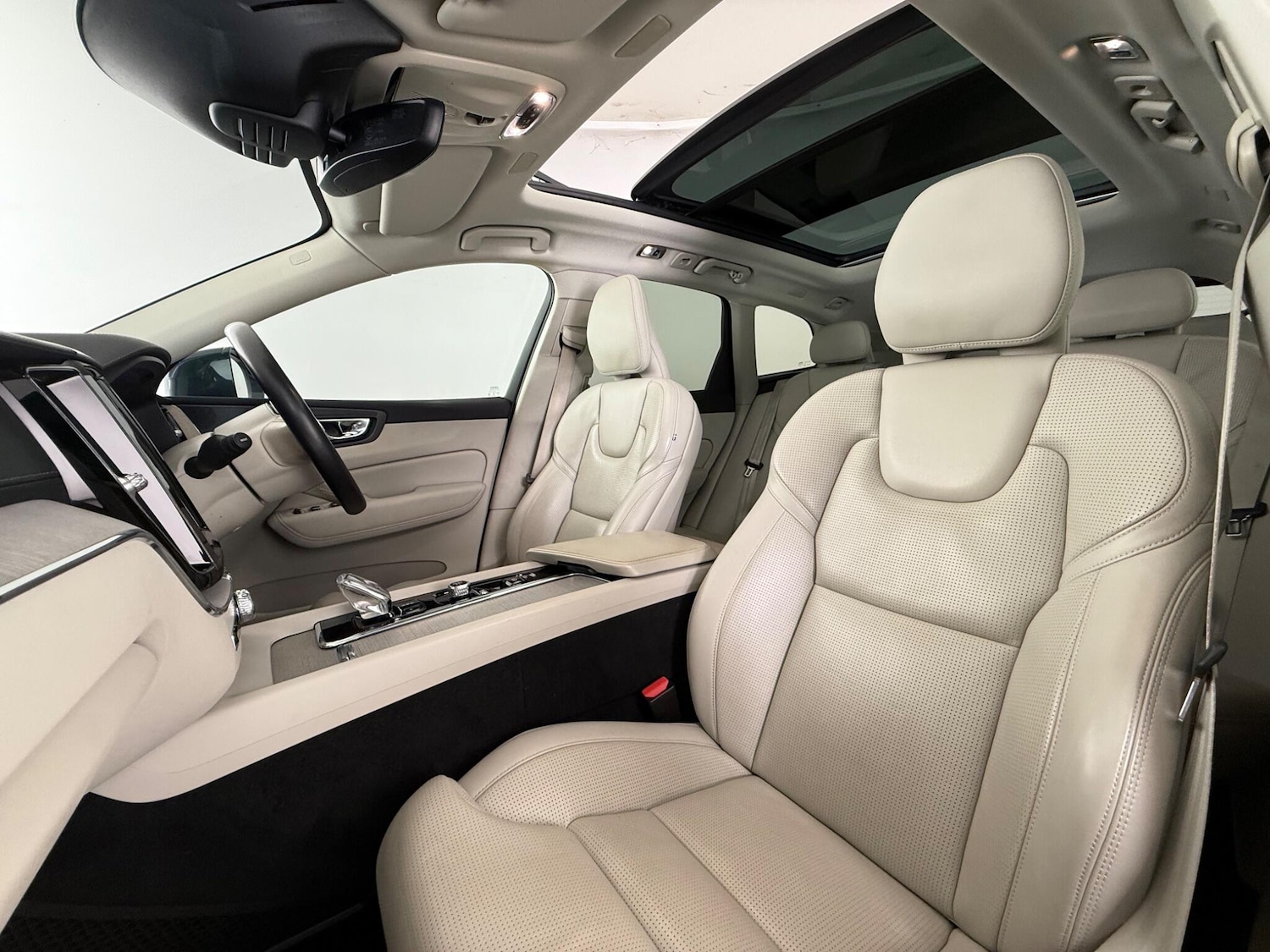 Used Volvo XC60 2021 for sale - 78012478: Photo 12