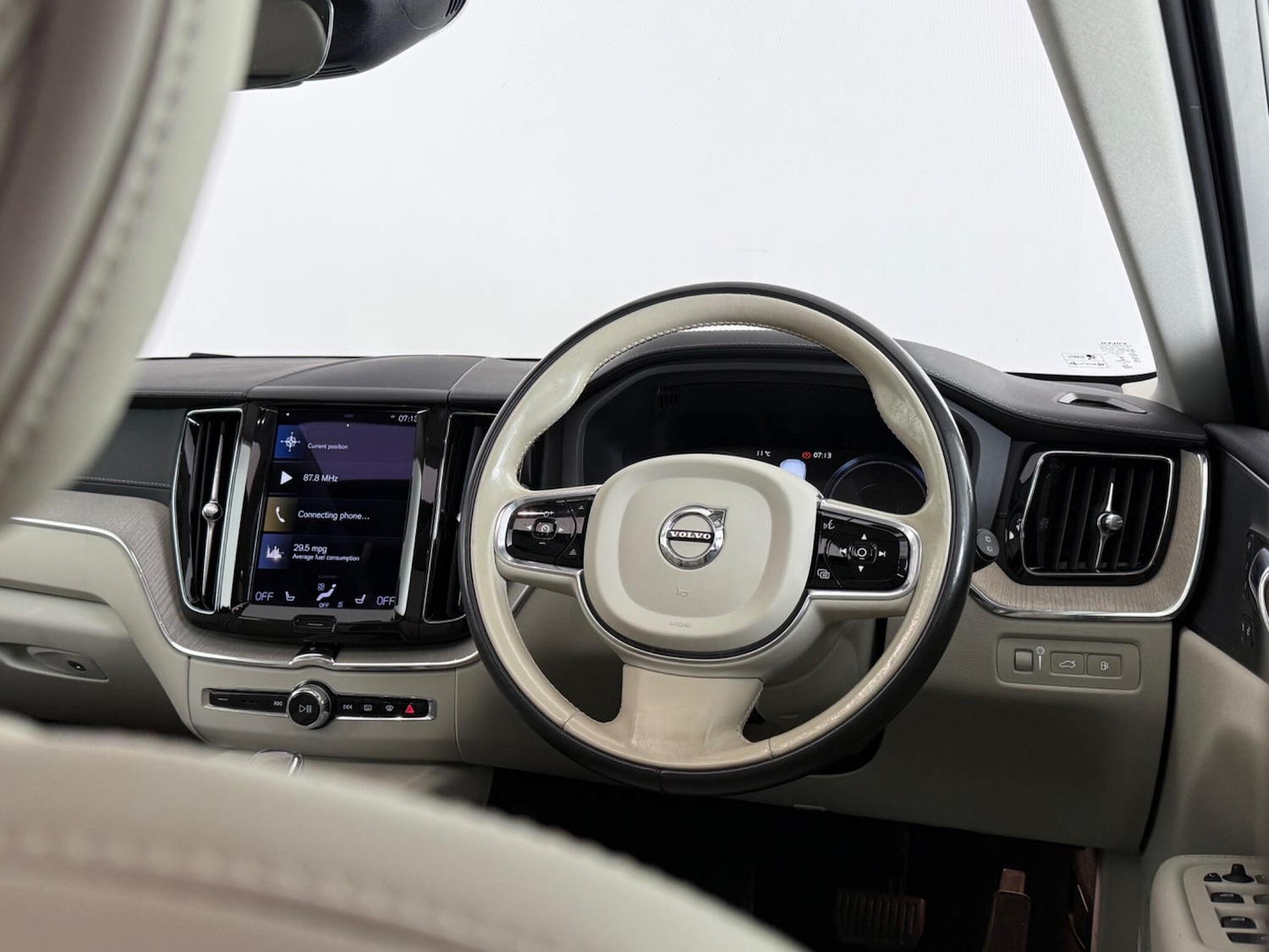 Used Volvo XC60 2021 for sale - 78012478: Photo 16