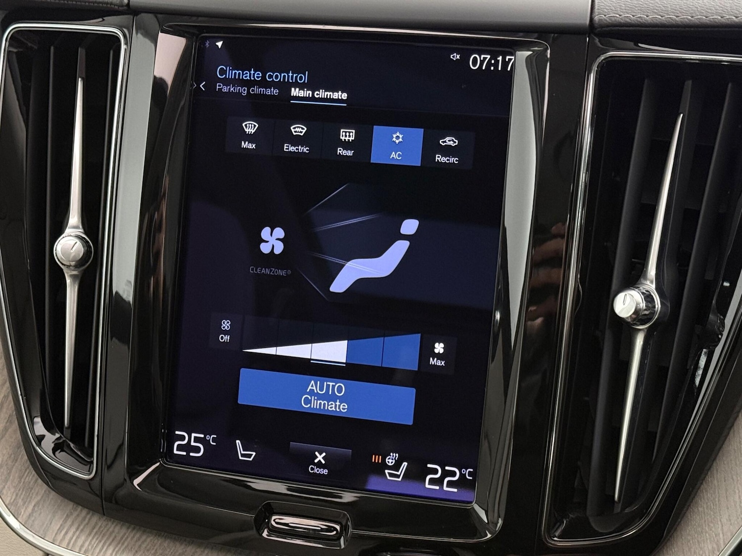 Used Volvo XC60 2021 for sale - 78012478: Photo 24