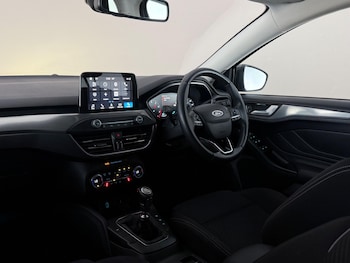Used Ford Focus 2019 for sale - 79577495: Photo
