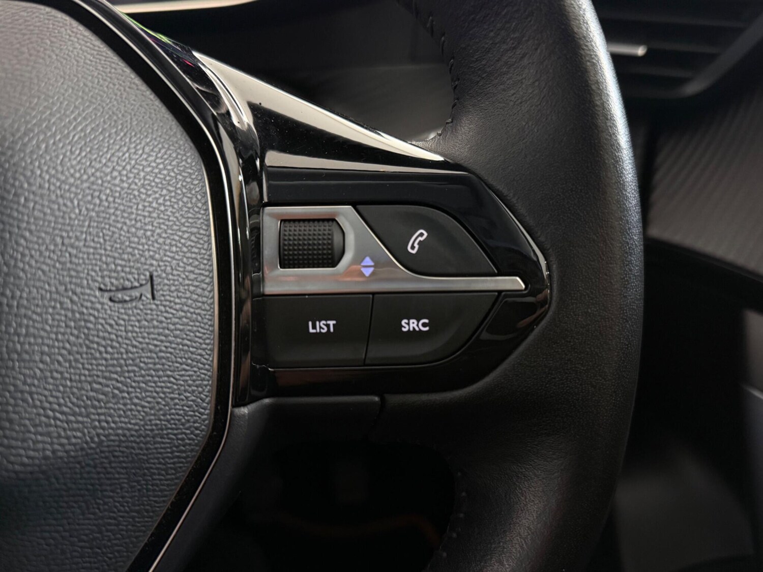 Used Peugeot 2008 2020 for sale - 77332180: Photo 19