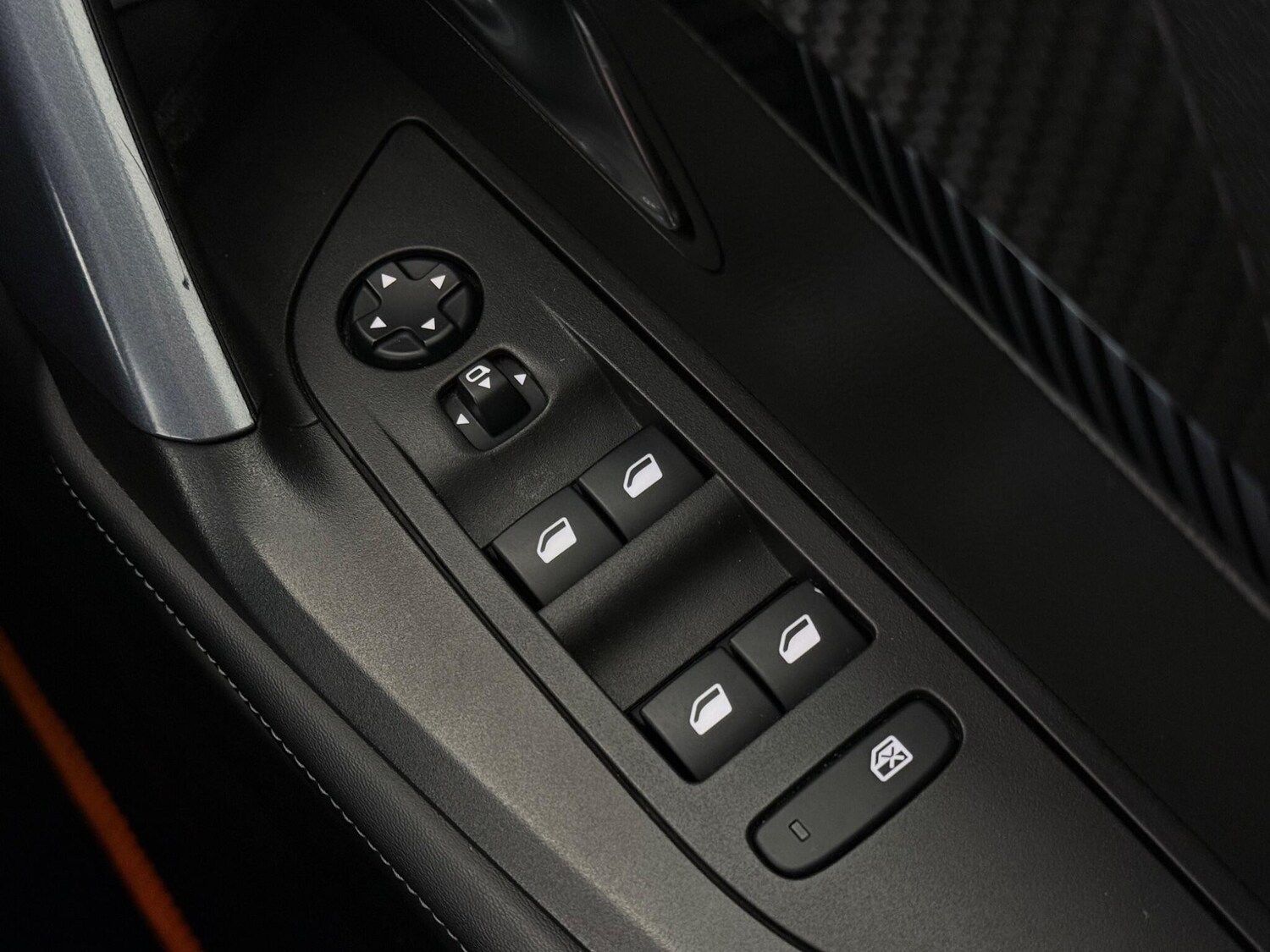 Used Peugeot 2008 2020 for sale - 77332180: Photo 31