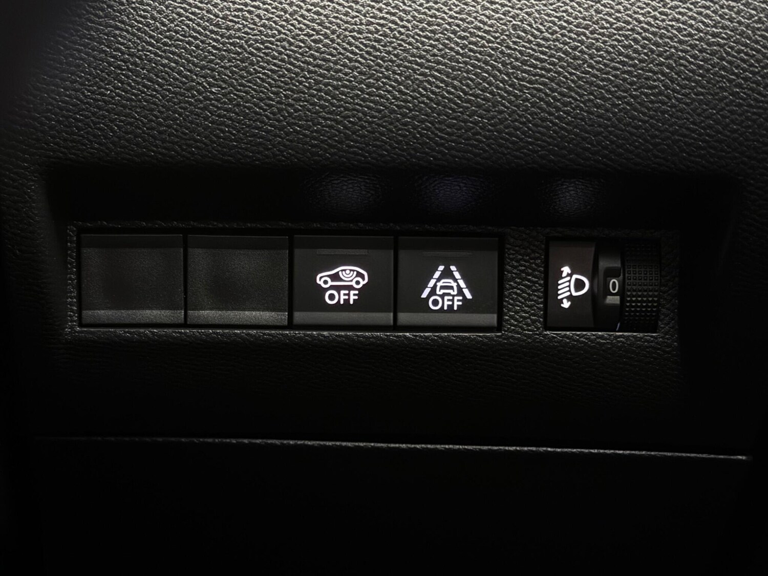 Used Peugeot 2008 2020 for sale - 77332180: Photo 36