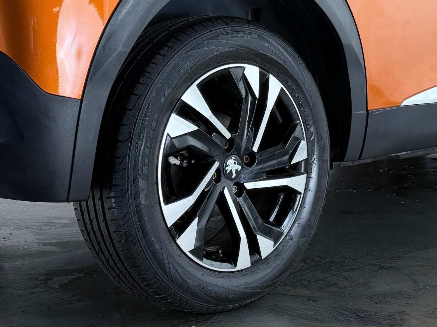 Used Peugeot 2008 2020 for sale - 77332180: Photo 9