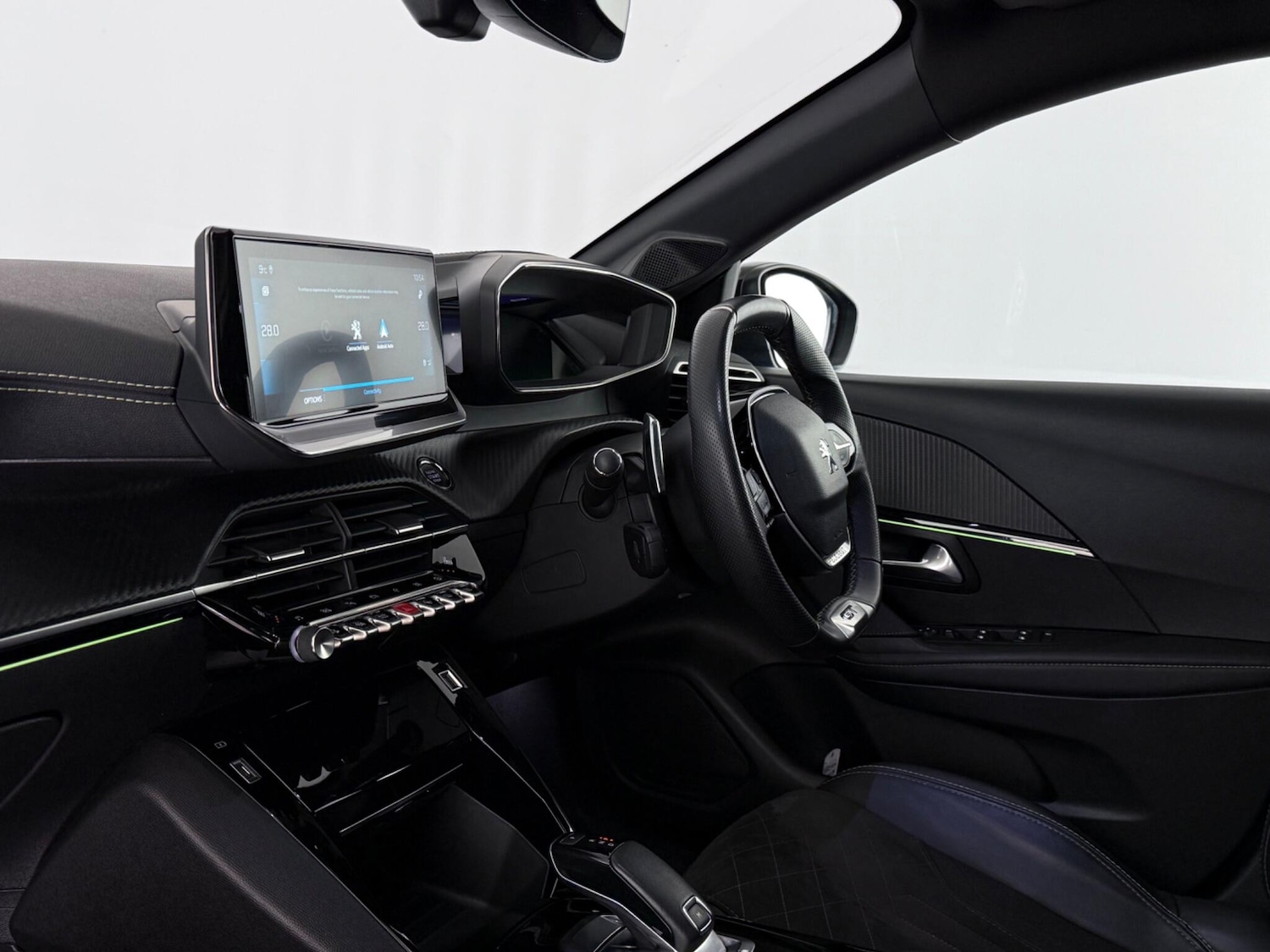 Used Peugeot 208 2021 for sale - 77456618: Photo 13