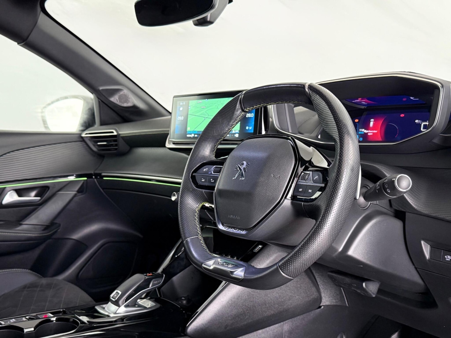 Used Peugeot 208 2021 for sale - 77456618: Photo 14