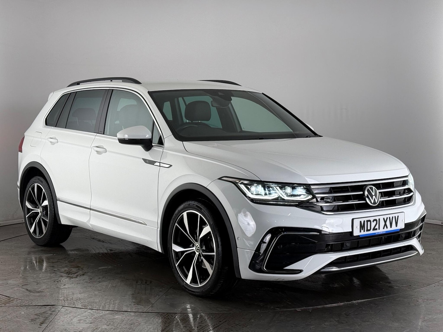 Used Volkswagen Tiguan 2021 for sale - 76467460: Photo 1