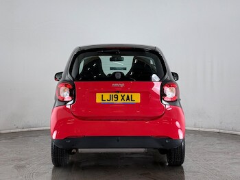 Used smart fortwo 2019 for sale - 77359350: Photo