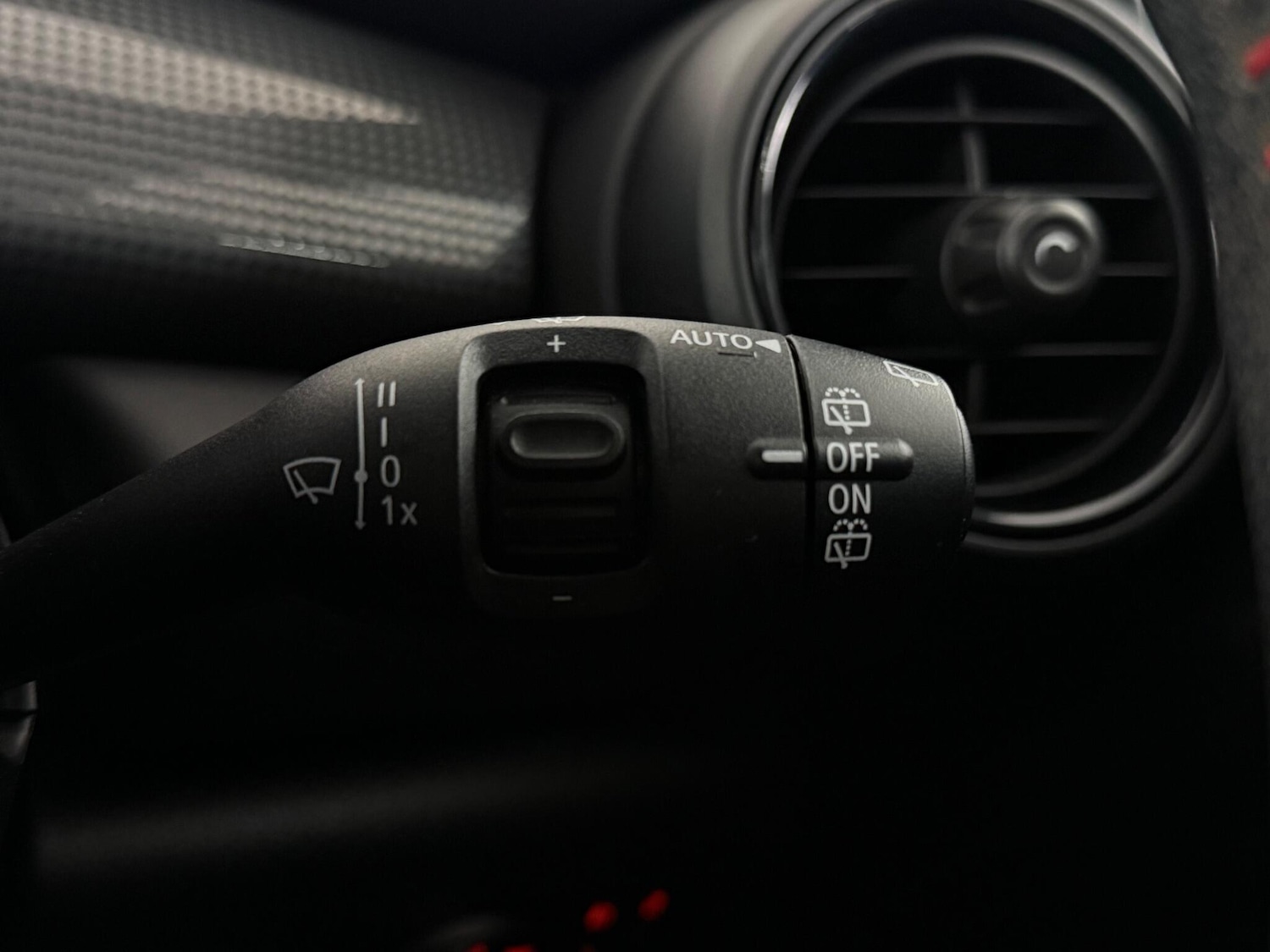 Used MINI Hatch 2018 for sale - 77247048: Photo 15