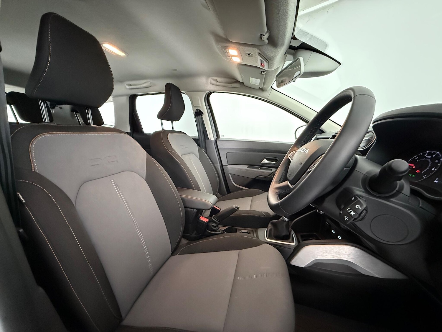 Used Dacia Duster 2024 for sale - 76965629: Photo 16