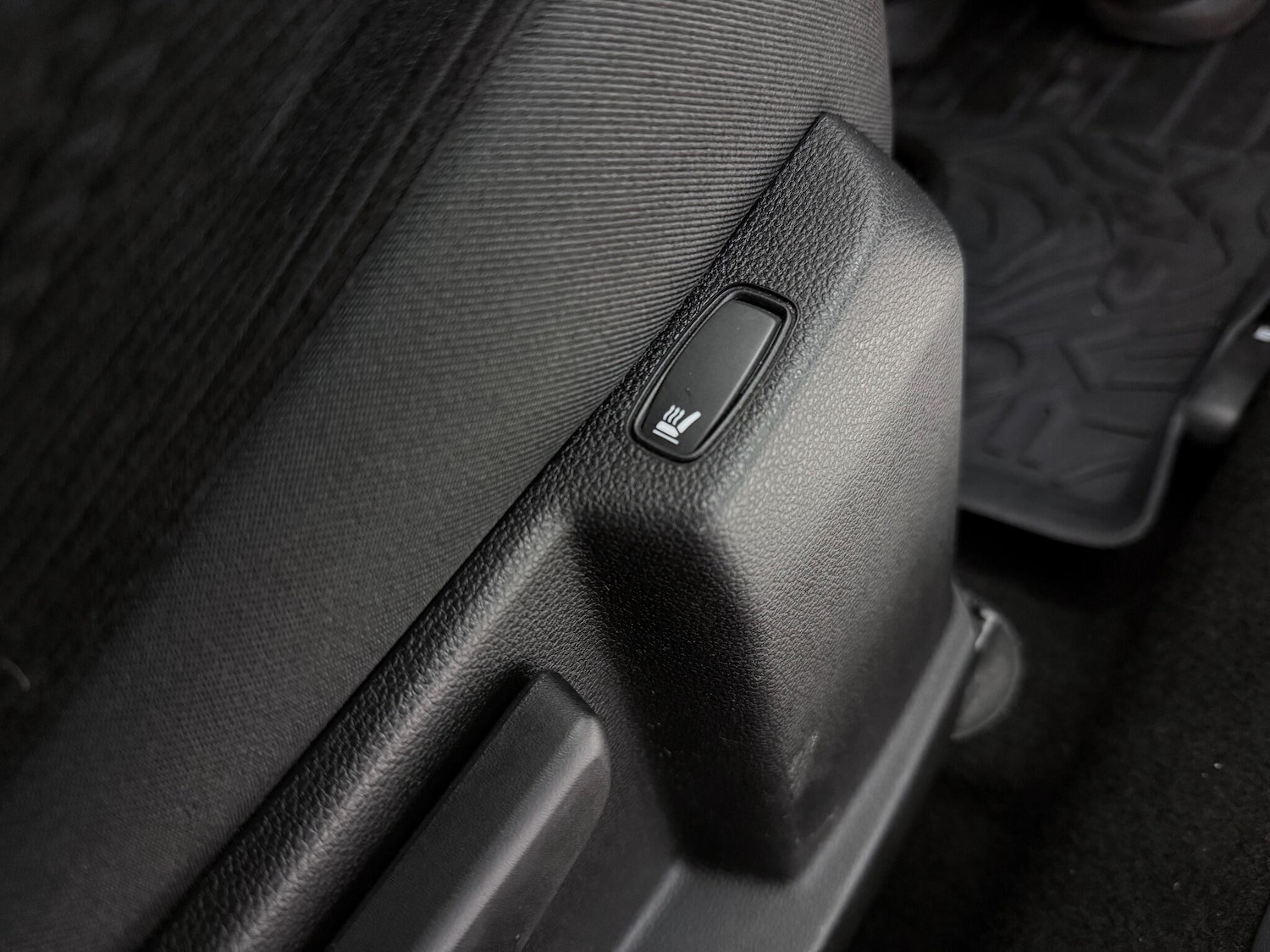 Used Dacia Duster 2024 for sale - 76965629: Photo 17