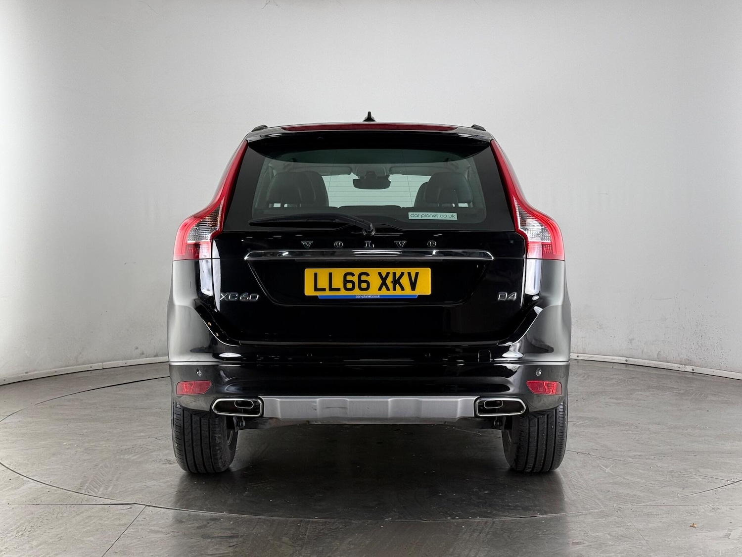 Used Volvo XC60 2017 for sale - 77260640: Photo 7