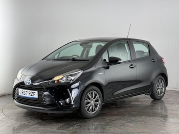 Used Toyota Yaris 2017 for sale - 76297158: Photo