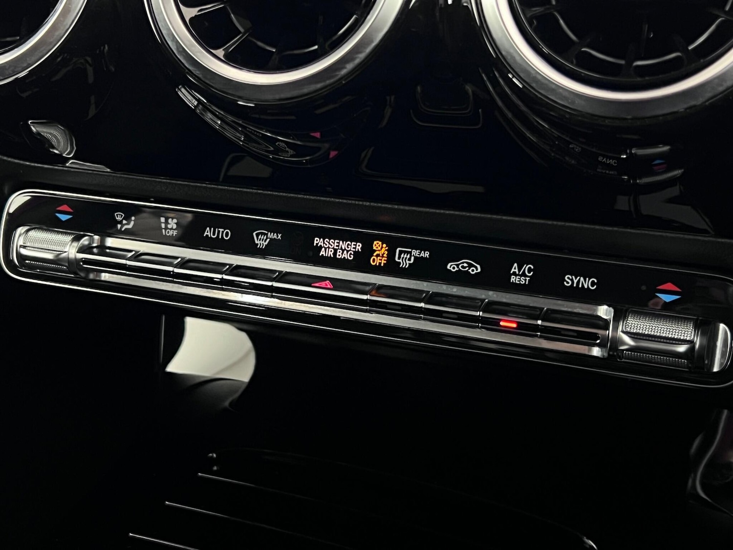 Used Mercedes-Benz A-Class 2019 for sale - 76466901: Photo 40