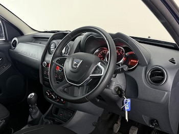 Used Dacia Duster 2017 for sale - 78662855: Photo