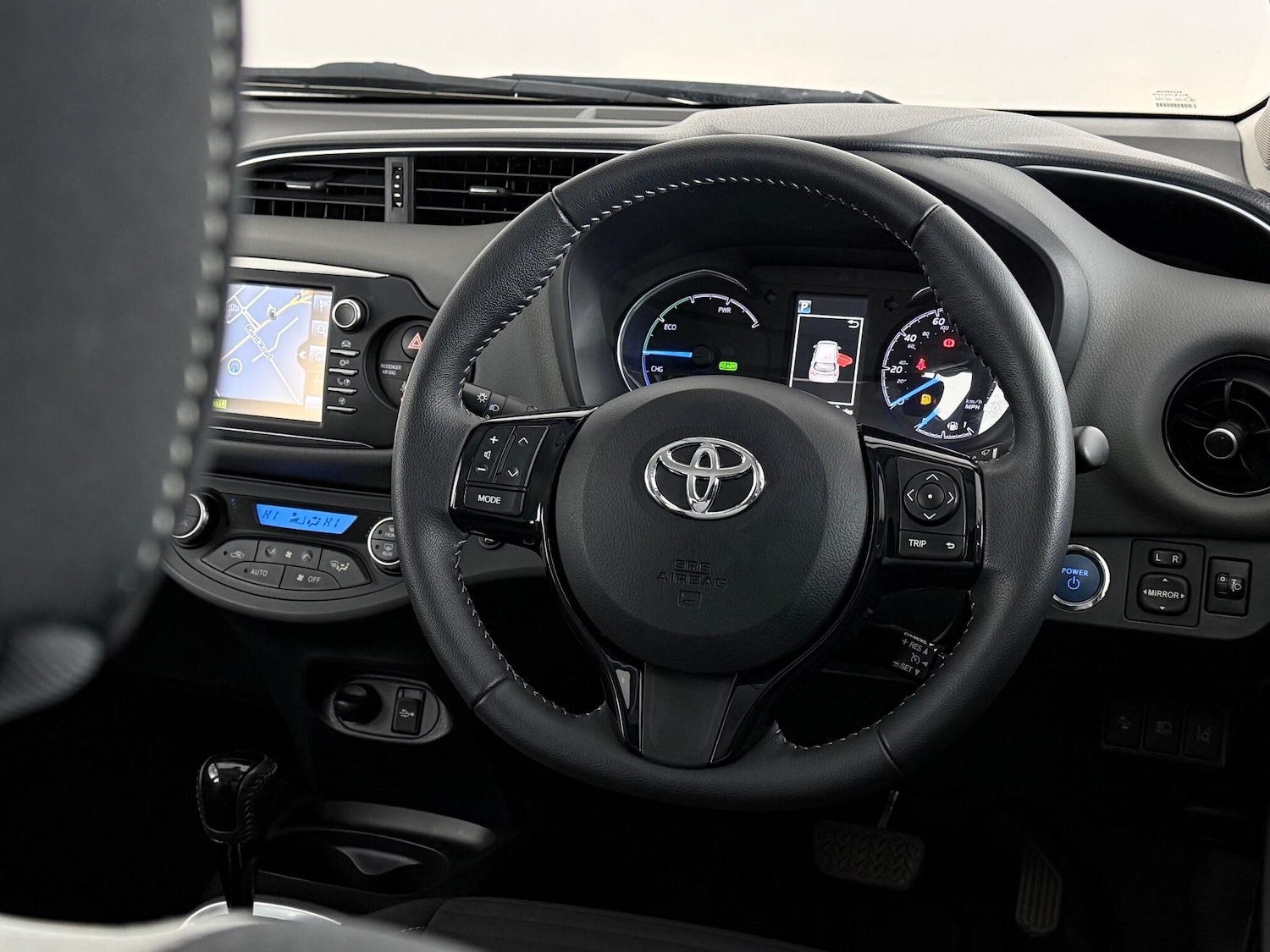 Used Toyota Yaris 2017 for sale - 77222048: Photo 12