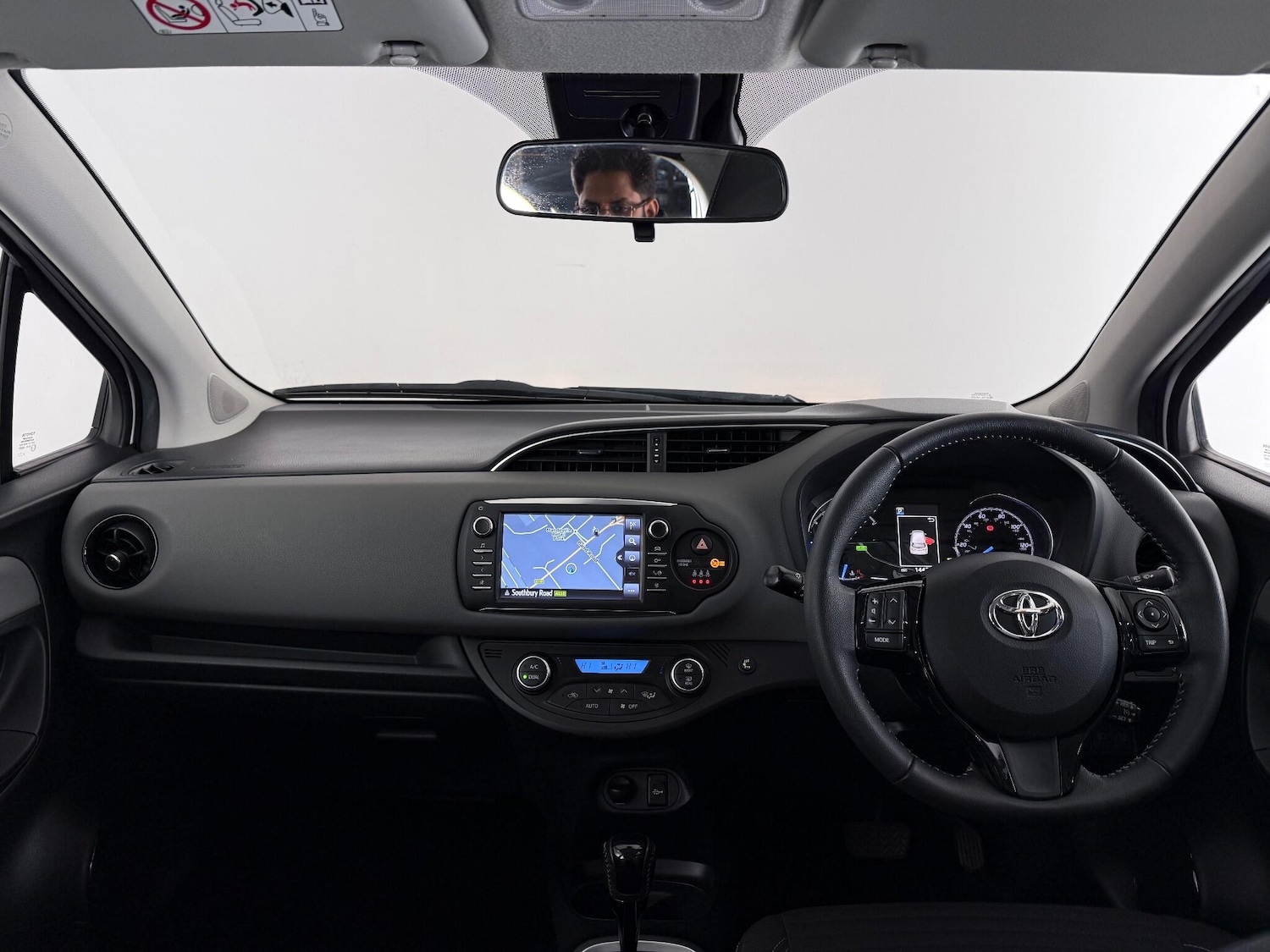 Used Toyota Yaris 2017 for sale - 77222048: Photo 13