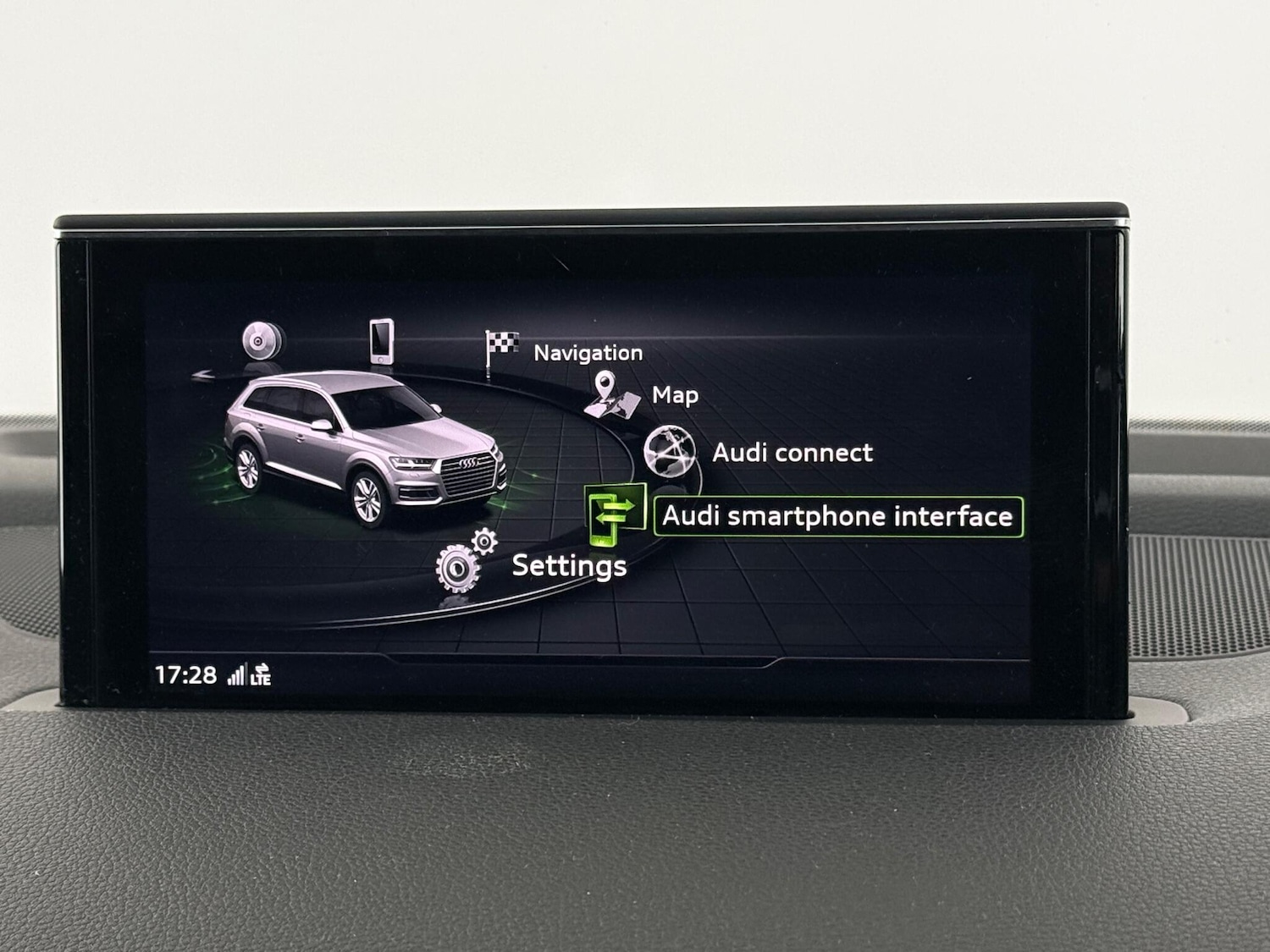 Used Audi Q7 2017 for sale - 77222028: Photo 22