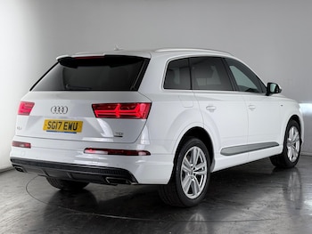 Used Audi Q7 2017 for sale - 77222028: Photo