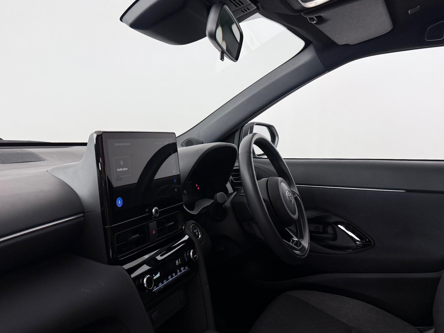 Used Toyota Yaris Cross 2024 for sale - 77259713: Photo 12