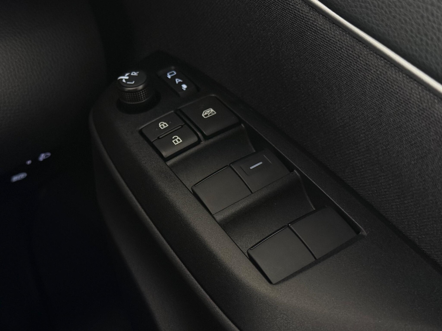 Used Toyota Yaris Cross 2024 for sale - 77259713: Photo 22