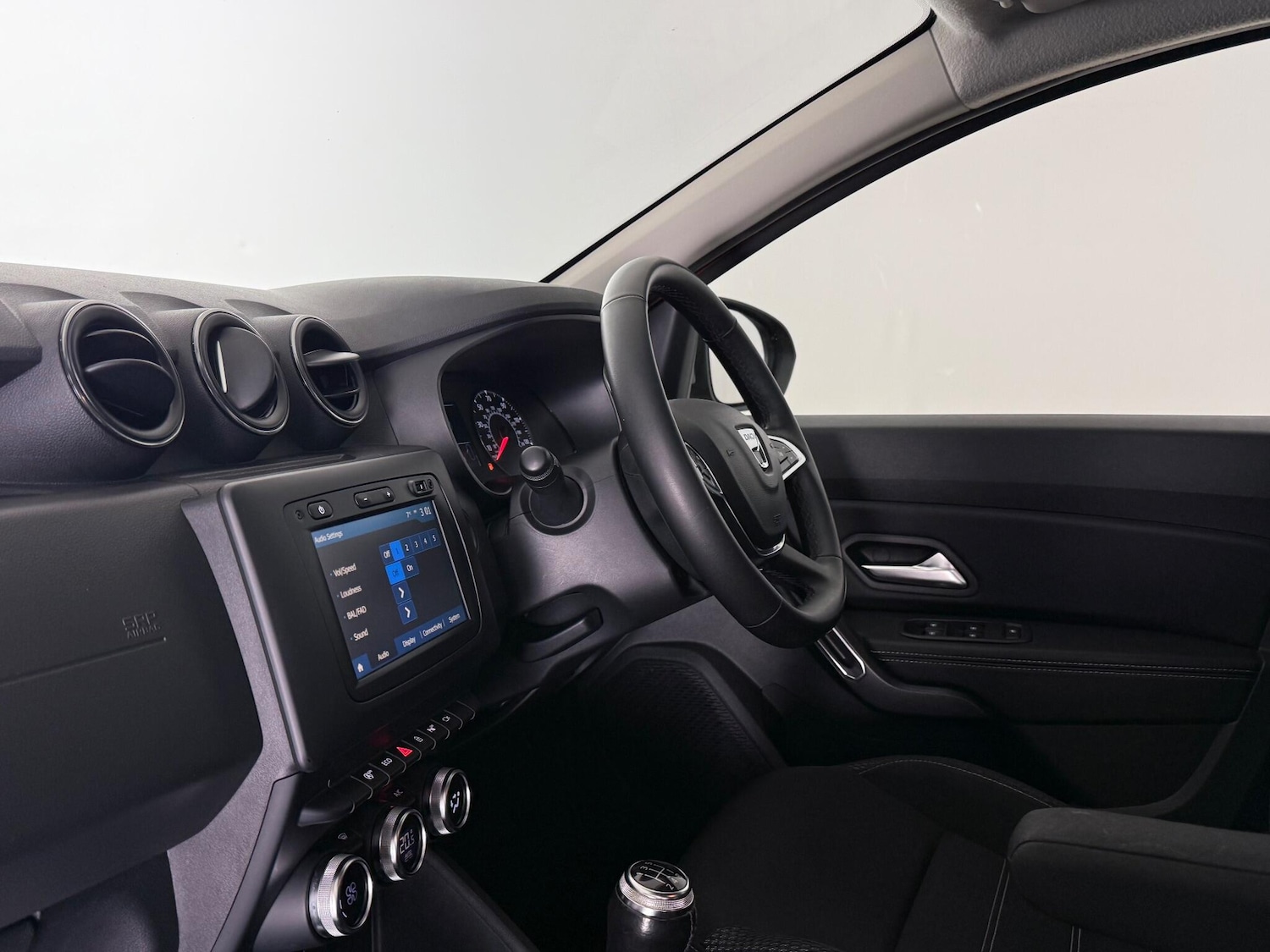 Used Dacia Duster 2018 for sale - 77091229: Photo 16