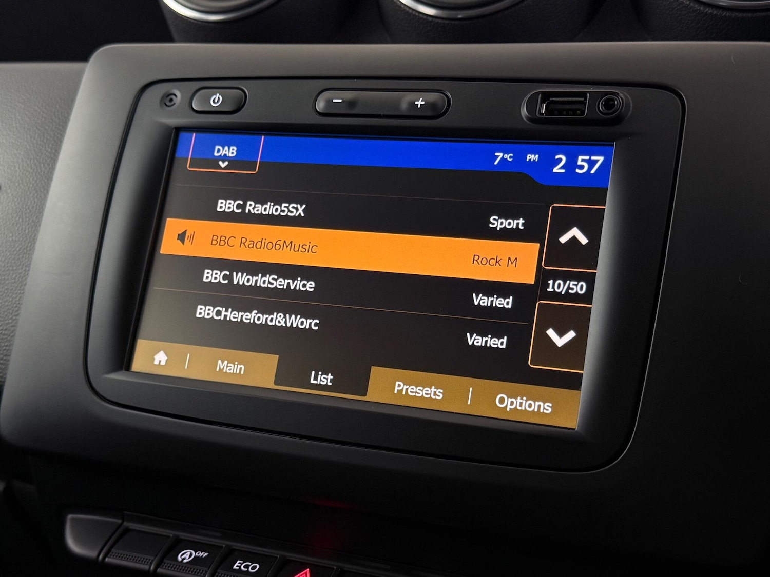 Used Dacia Duster 2018 for sale - 77091229: Photo 27