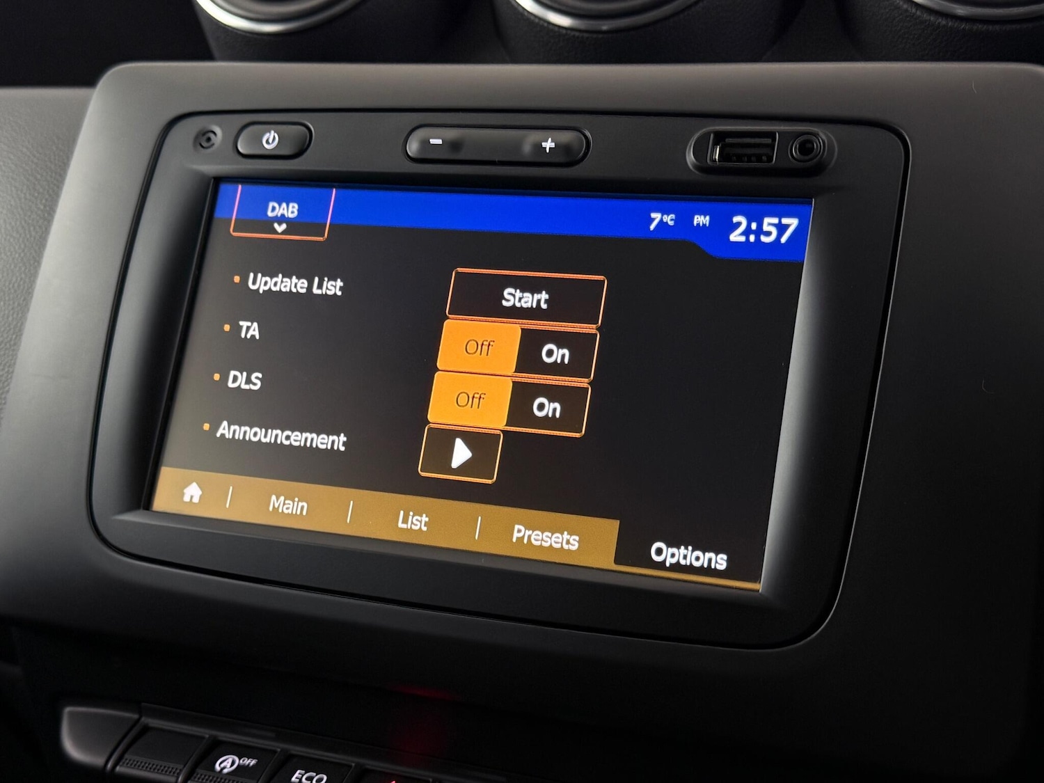 Used Dacia Duster 2018 for sale - 77091229: Photo 28