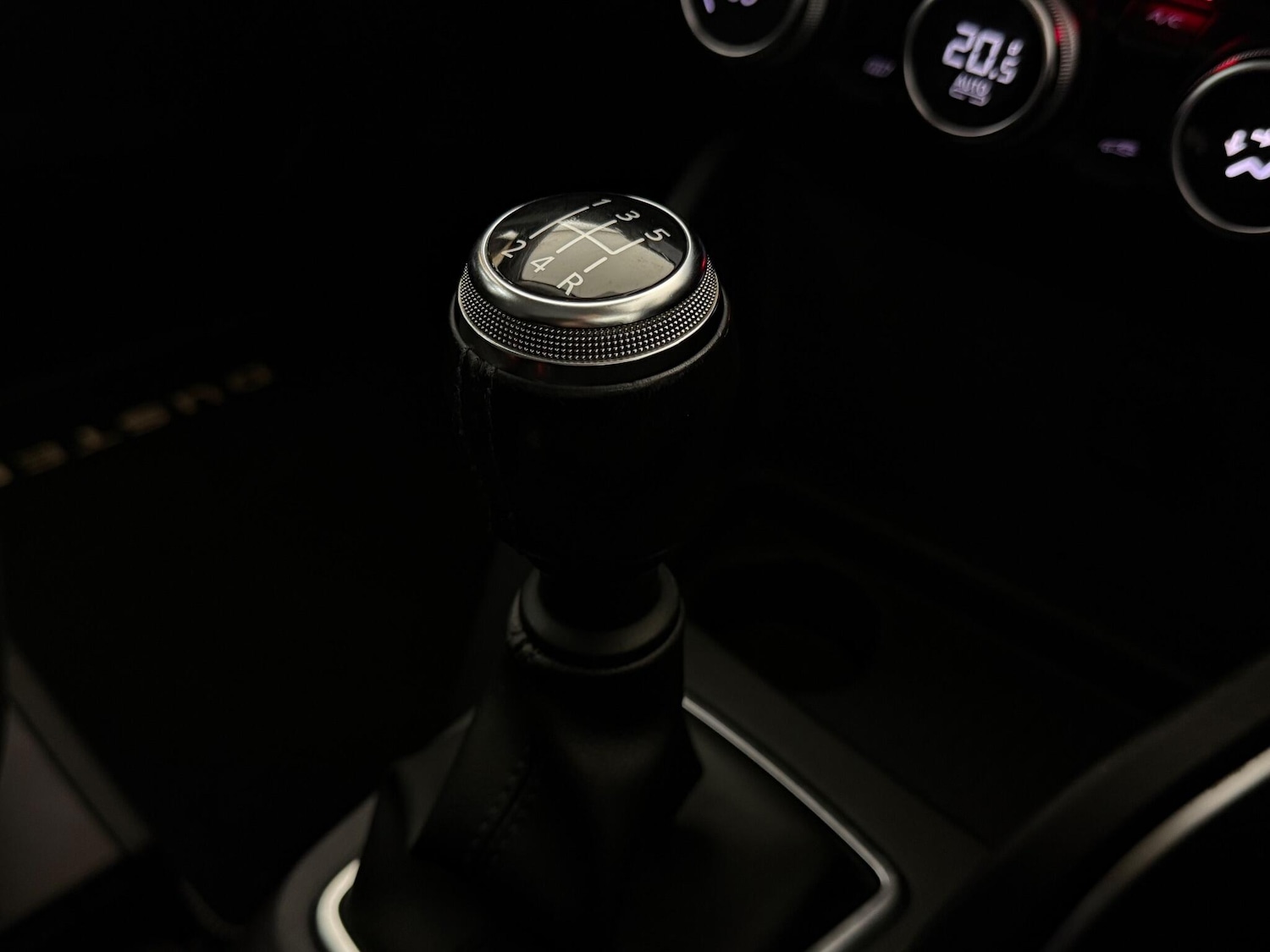 Used Dacia Duster 2018 for sale - 77091229: Photo 39