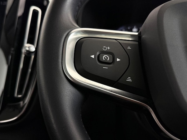 Used Volvo XC40 2020 for sale - 76074170: Photo 26