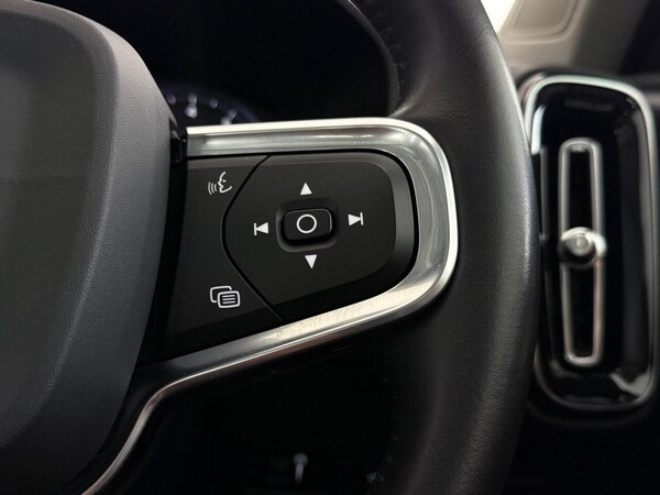 Used Volvo XC40 2020 for sale - 76074170: Photo 27
